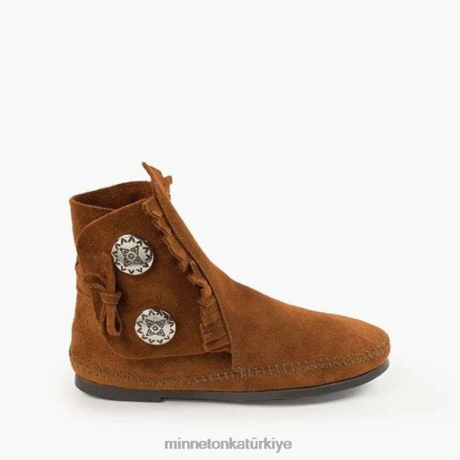 ayakkabı TR Minnetonka erkekler iki düğmeli sert taban çizme kahverengi F4V6V442